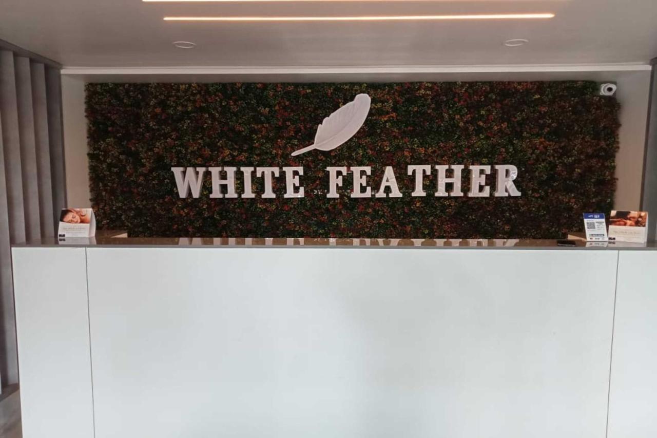 White Feather Resort Kauncha Silvassa Eksteriør billede