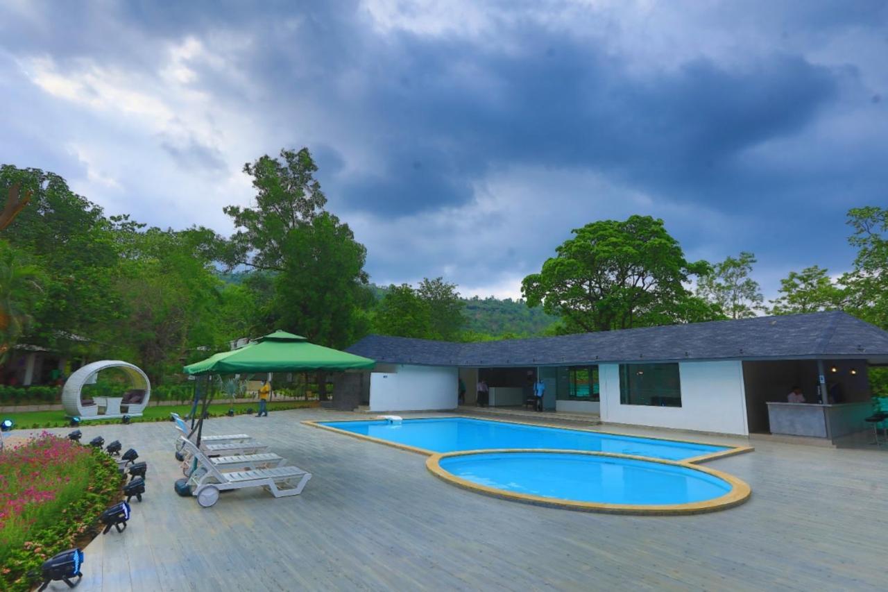 White Feather Resort Kauncha Silvassa Eksteriør billede