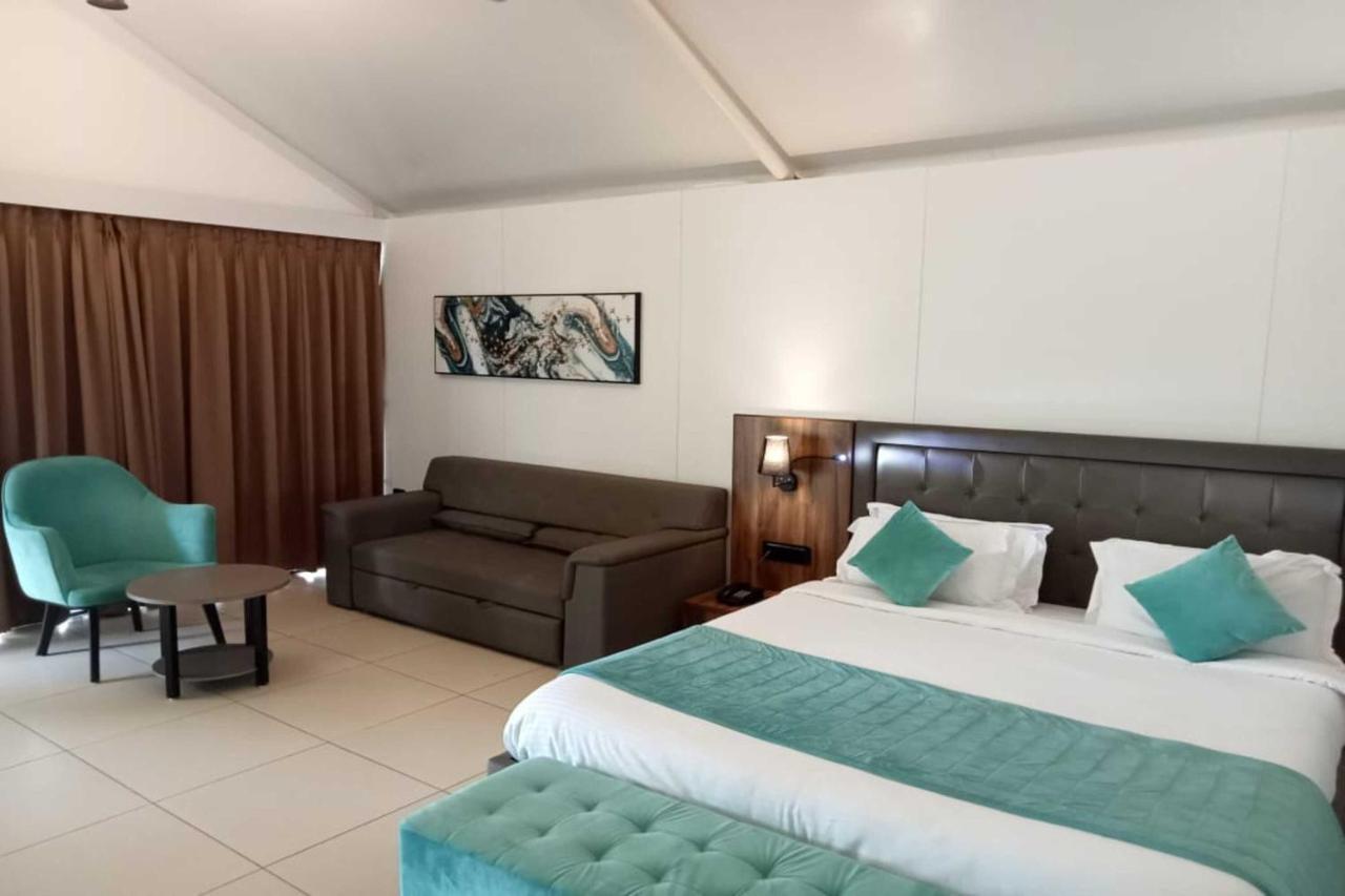 White Feather Resort Kauncha Silvassa Eksteriør billede