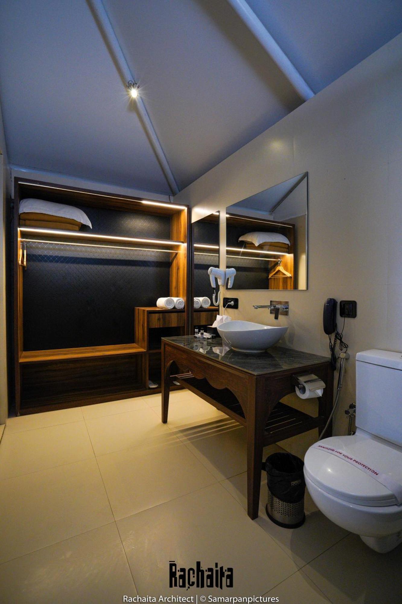 White Feather Resort Kauncha Silvassa Eksteriør billede