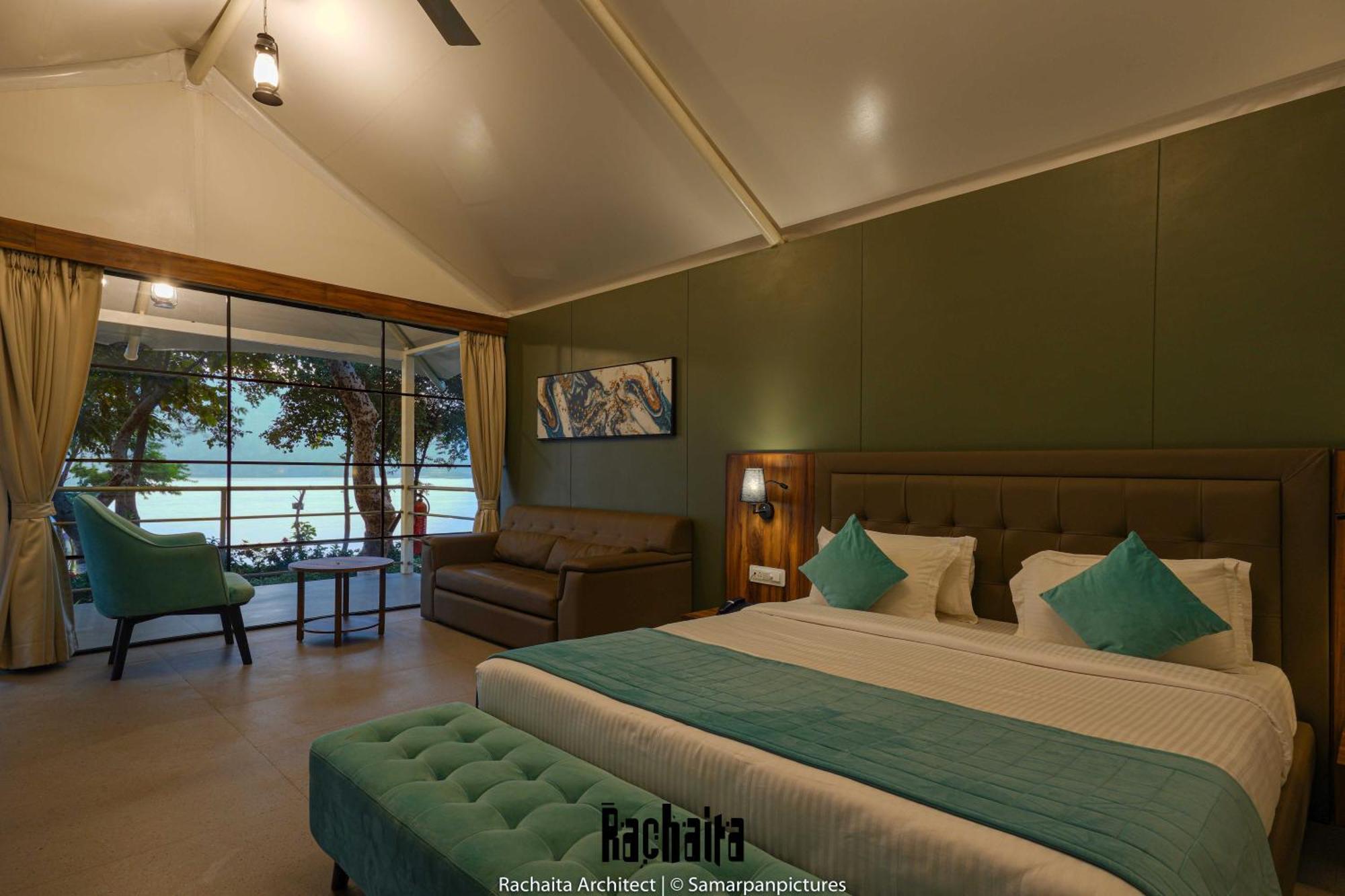 White Feather Resort Kauncha Silvassa Eksteriør billede