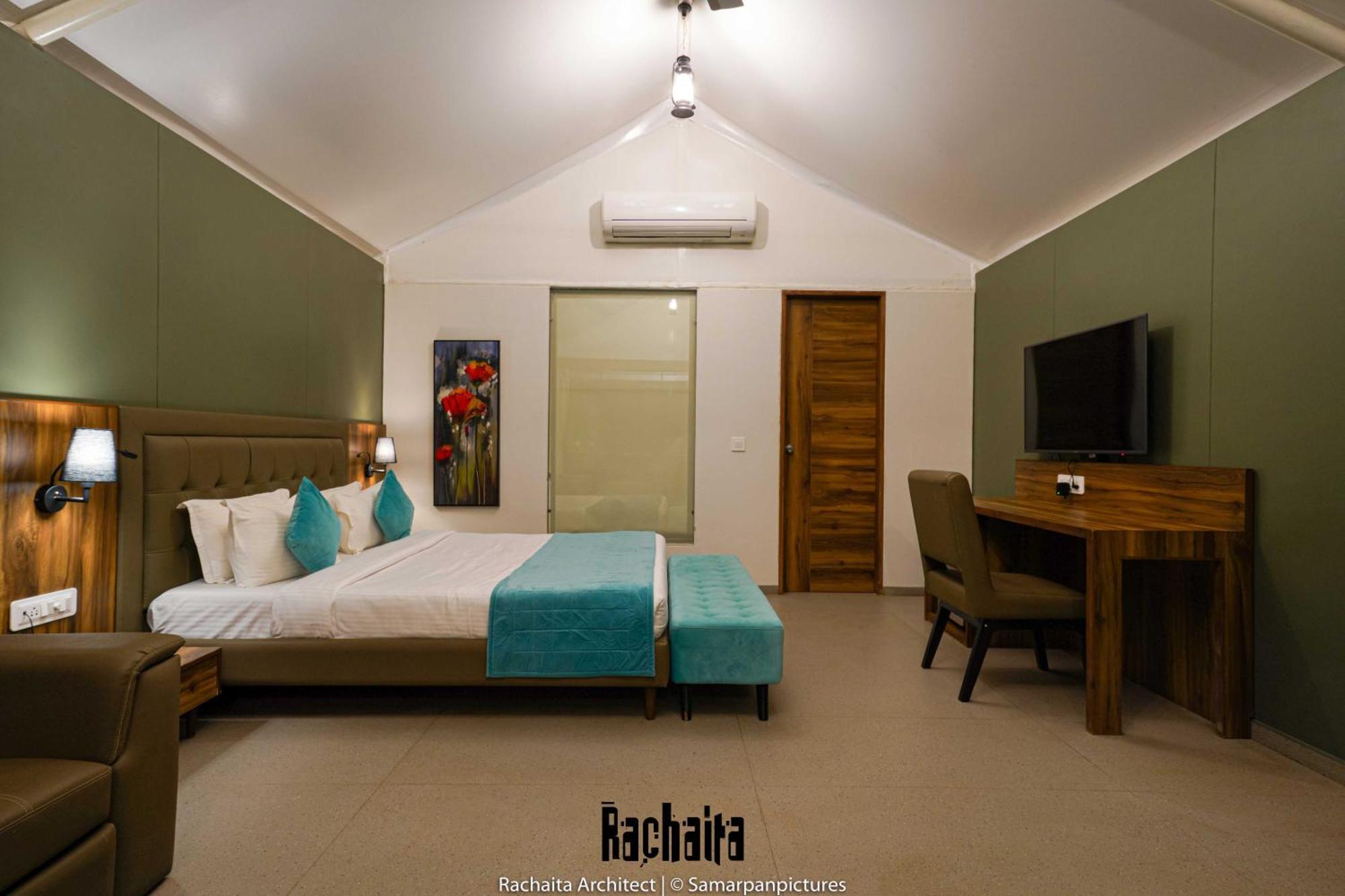 White Feather Resort Kauncha Silvassa Eksteriør billede